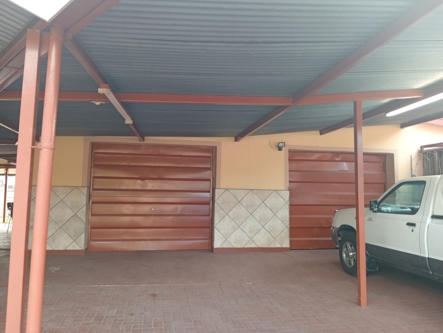 3 Bedroom Property for Sale in Oos Einde North West